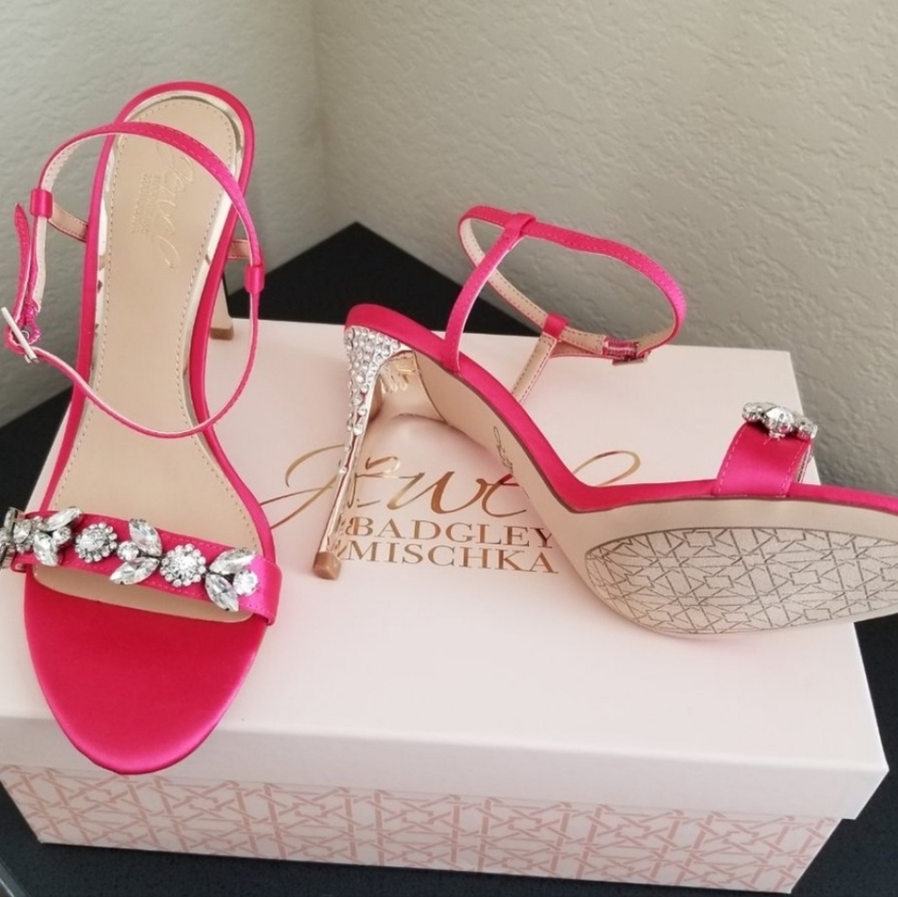 Jewel Badgley Mischka Heels Jeweled Hot Pink Size 6.5